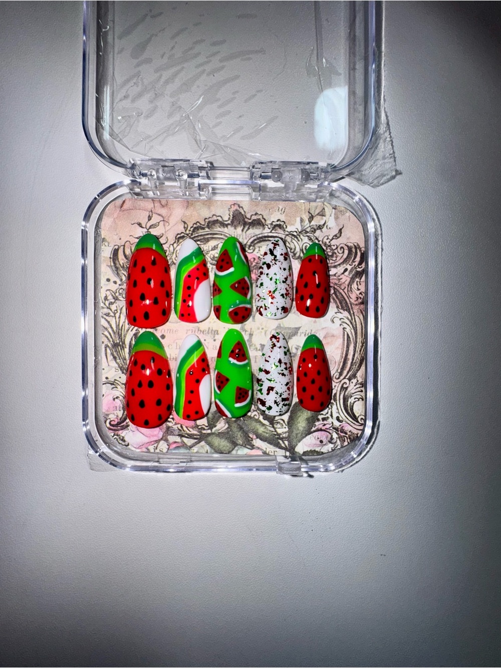 Watermelon-Inspired Red & Green Press-On Nail Set